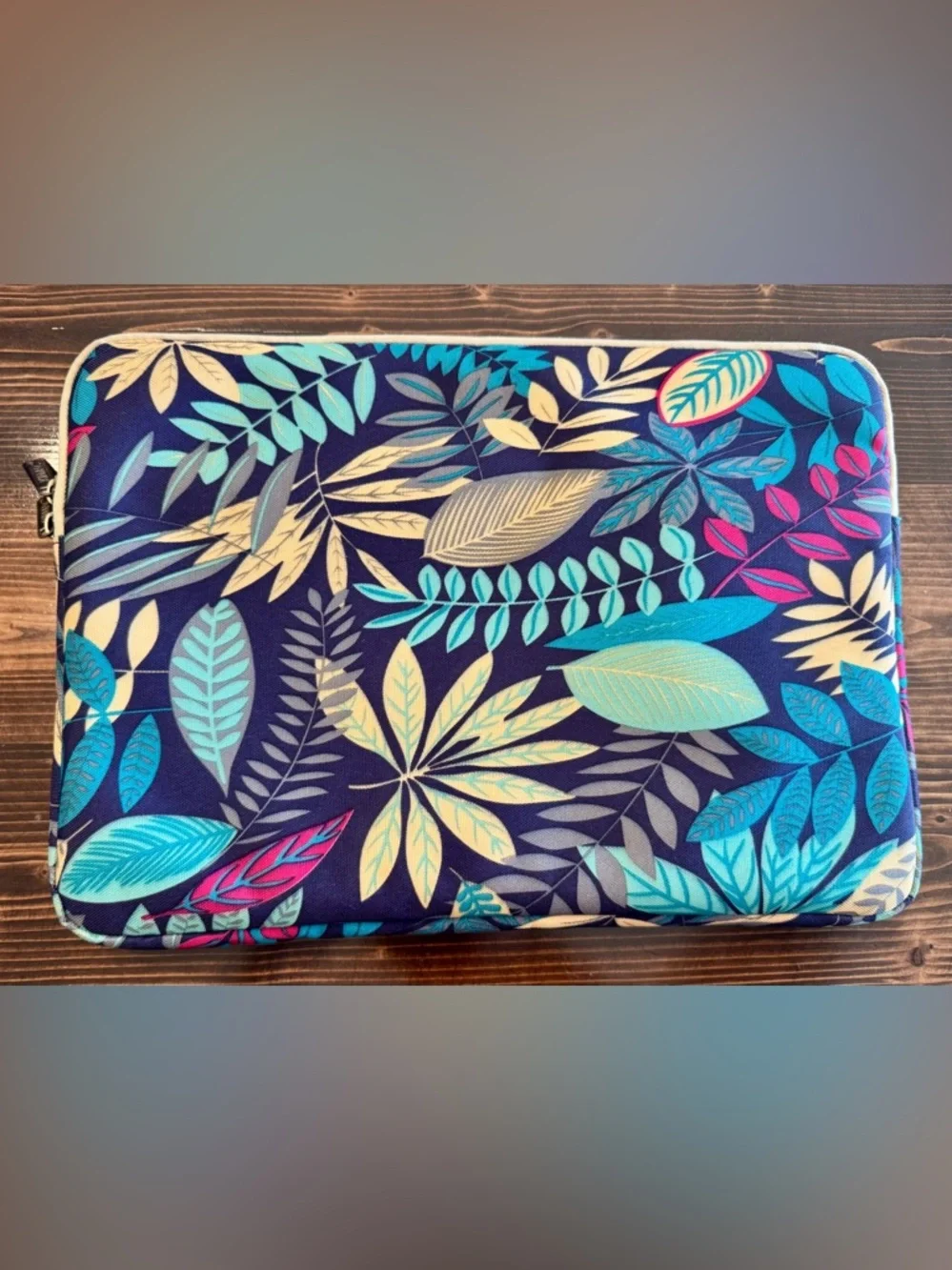 Kinmac‎ Blue Botanical Tablet Sleeve with Padded Felt Lining EUC